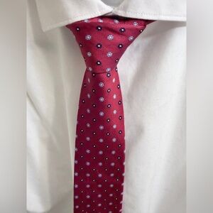 Elegant Maroon Patterned Men's Tie